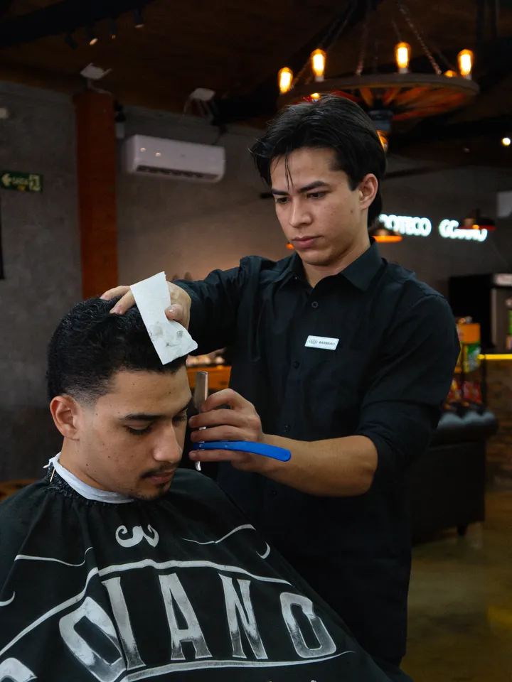 Joel Fernandez — Barbearia Goiano